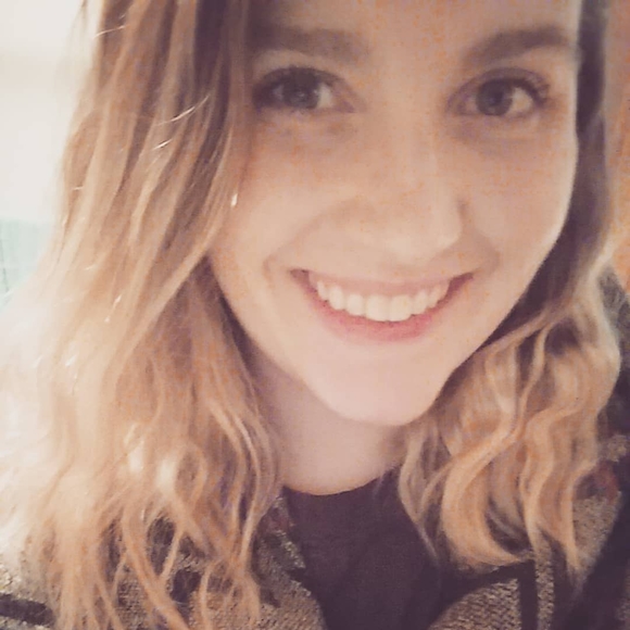 Meet your Posher, Cassidy - Picture 1 of 1